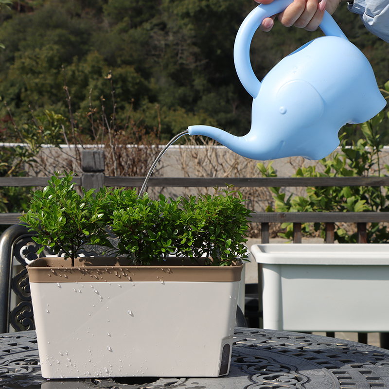 SH-1006 Little Elephant Watering Can
