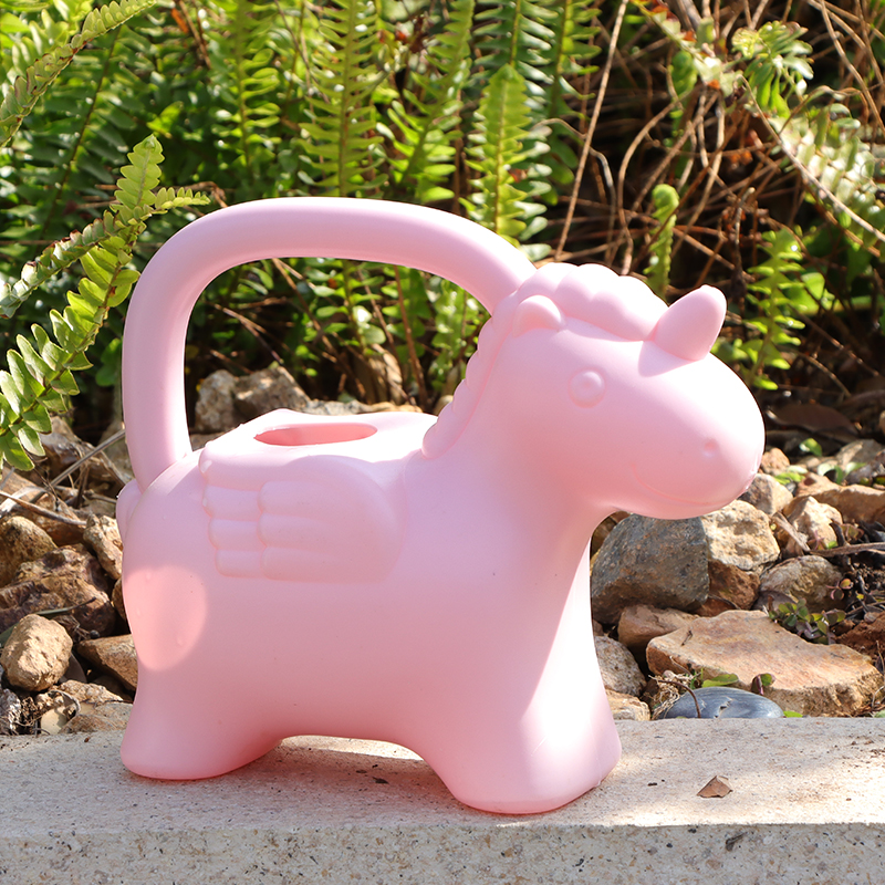 SH-1008 Little Unicorn Watering Can