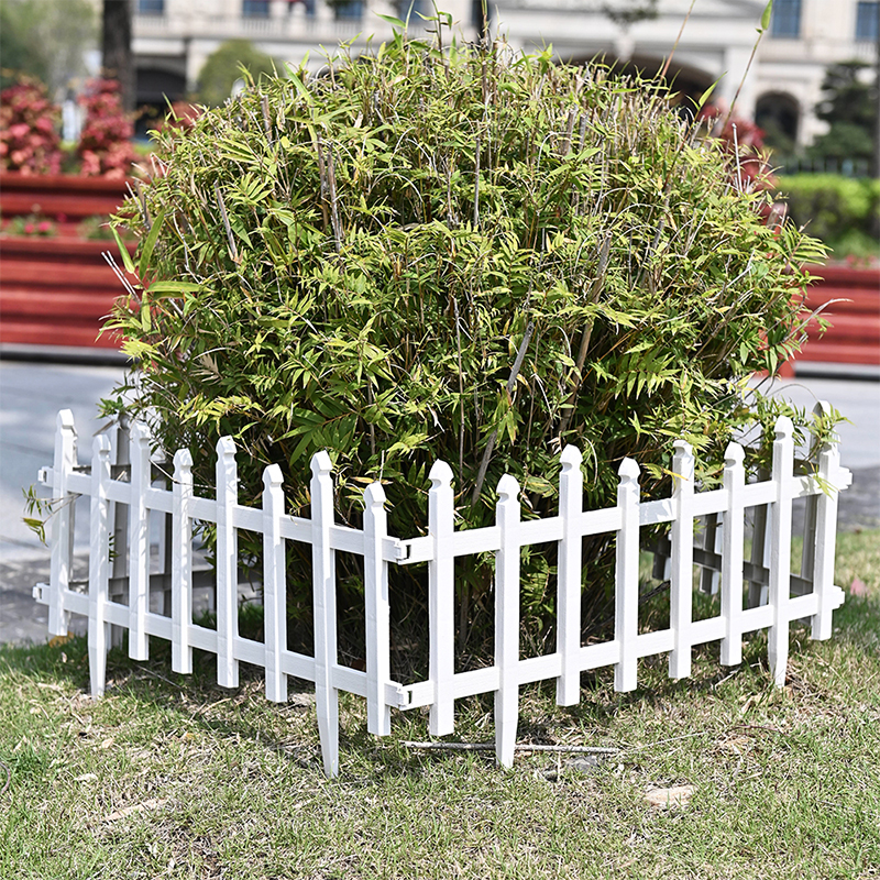 WL-002 Low-Maintenance Plastic Garden Fence